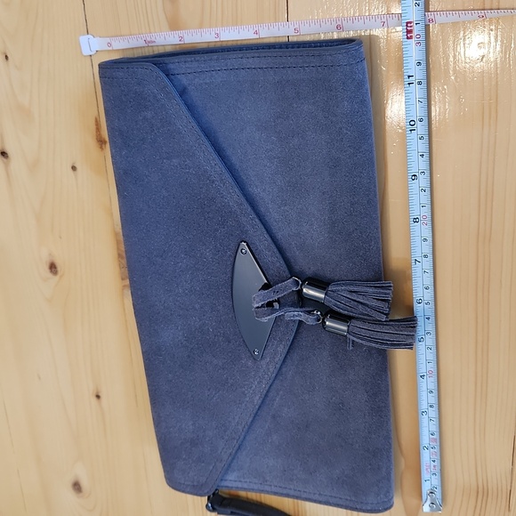 White House Black Market Envelope Clutch Wristlet Handbag Gray Suede - Picture 11 of 12